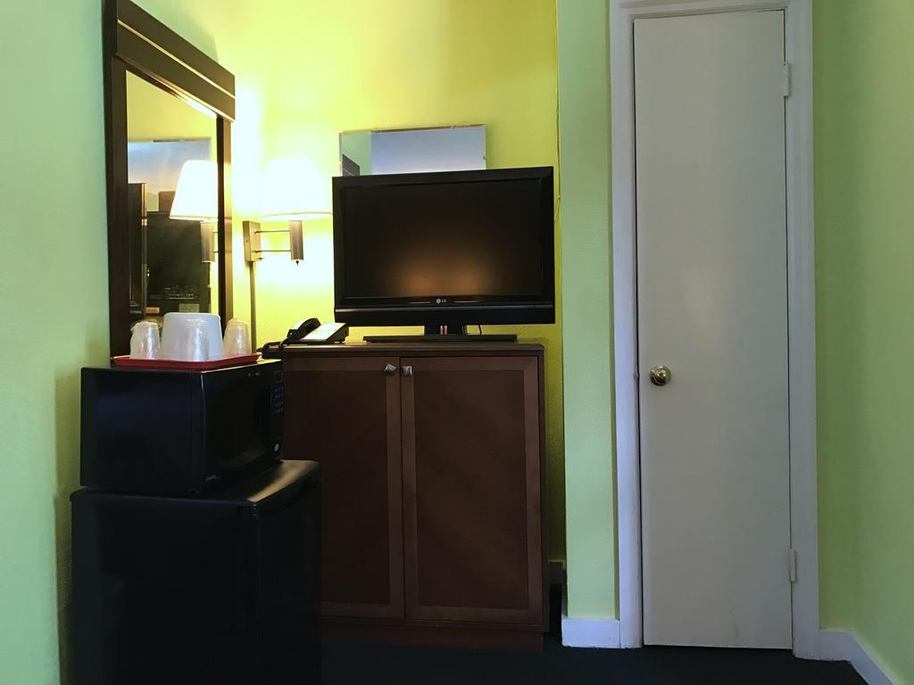 Economy Inn Danville Extérieur photo